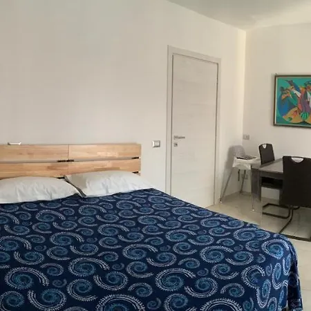 Eroi Konukevi 3*